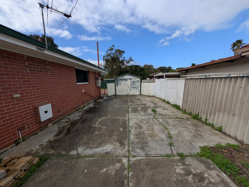 Photo - 71 Altone Road, Lockridge WA 6054 - Image 3