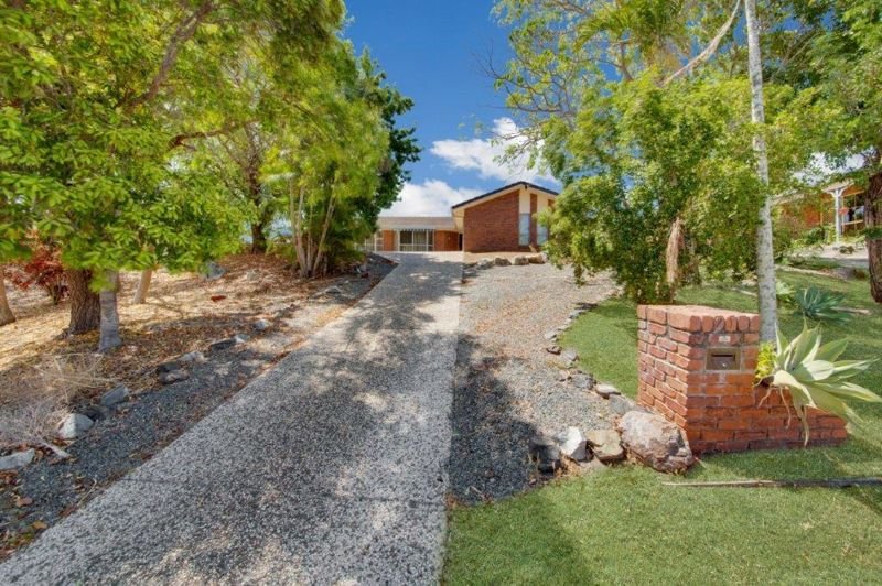 Photo - 71 Aramac Drive, Clinton QLD 4680 - Image 2