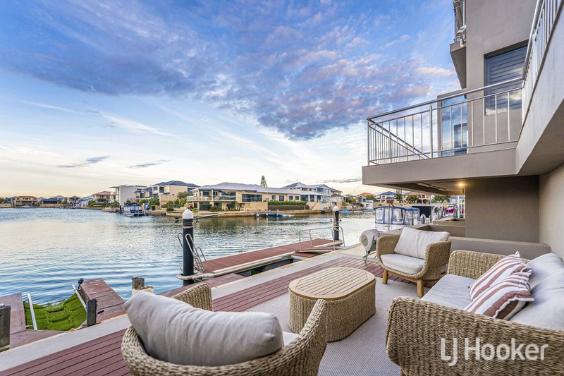 Photo - 71 Avocet Island Quays , Wannanup WA 6210 - Image 11
