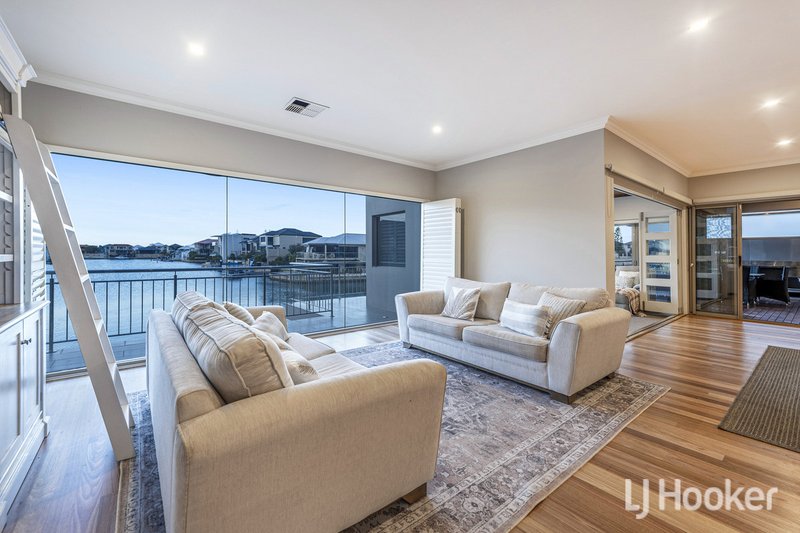 Photo - 71 Avocet Island Quays , Wannanup WA 6210 - Image 18