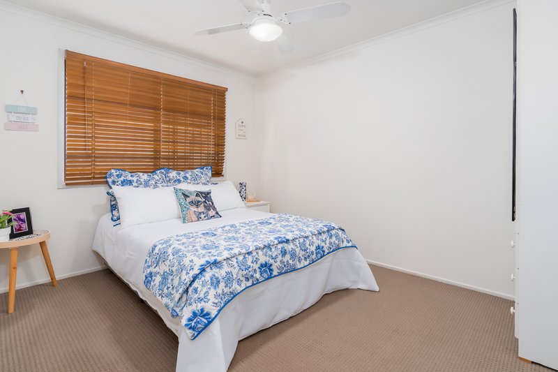 Photo - 71 Baroona Street, Rochedale South QLD 4123 - Image 5