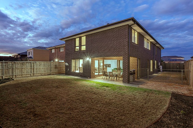 Photo - 71 Bensonhurst Parade, Point Cook VIC 3030 - Image 24