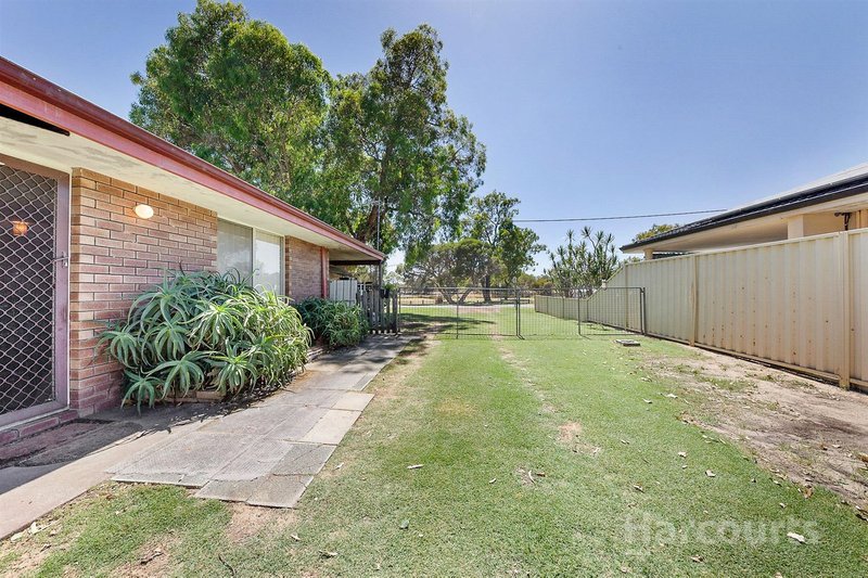 Photo - 71 Bertram Street, Coodanup WA 6210 - Image 16