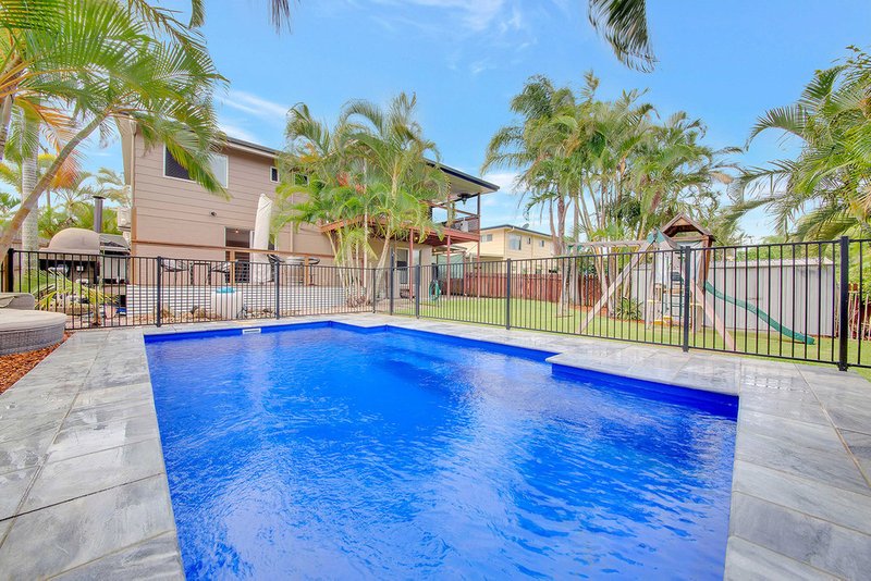 71 Booth Avenue, Tannum Sands QLD 4680