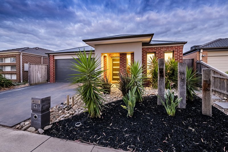 71 Brocker Street, Clyde North VIC 3978