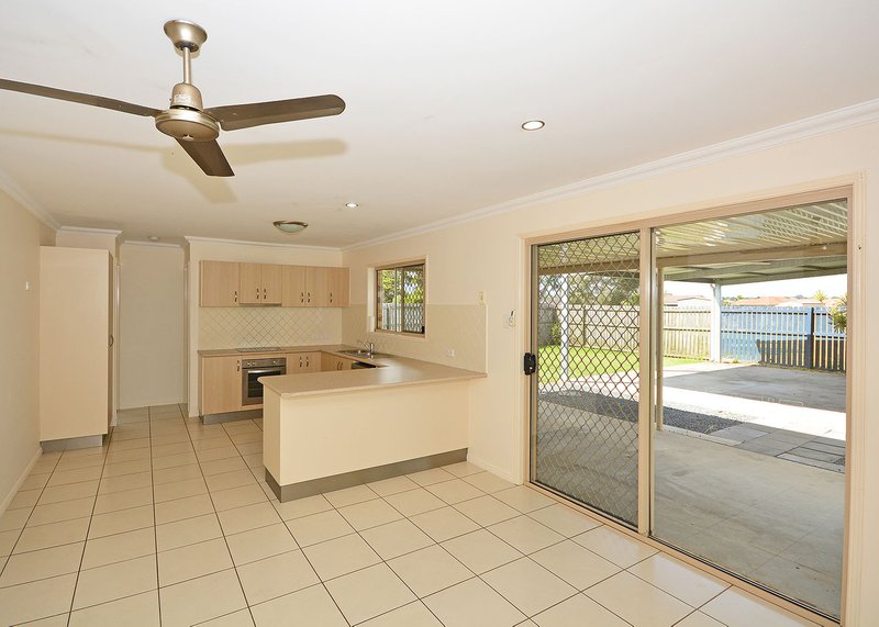 Photo - 71 Bunya Court, Eli Waters QLD 4655 - Image 3