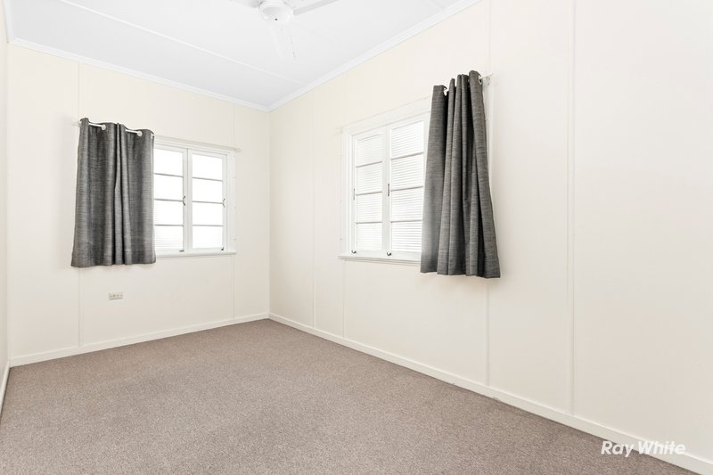 Photo - 71 Burnett Street, Berserker QLD 4701 - Image 5