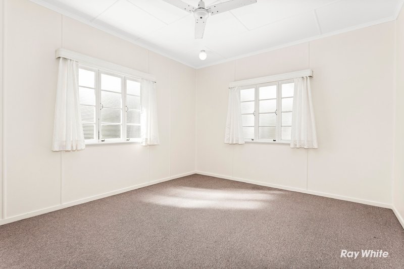 Photo - 71 Burnett Street, Berserker QLD 4701 - Image 6
