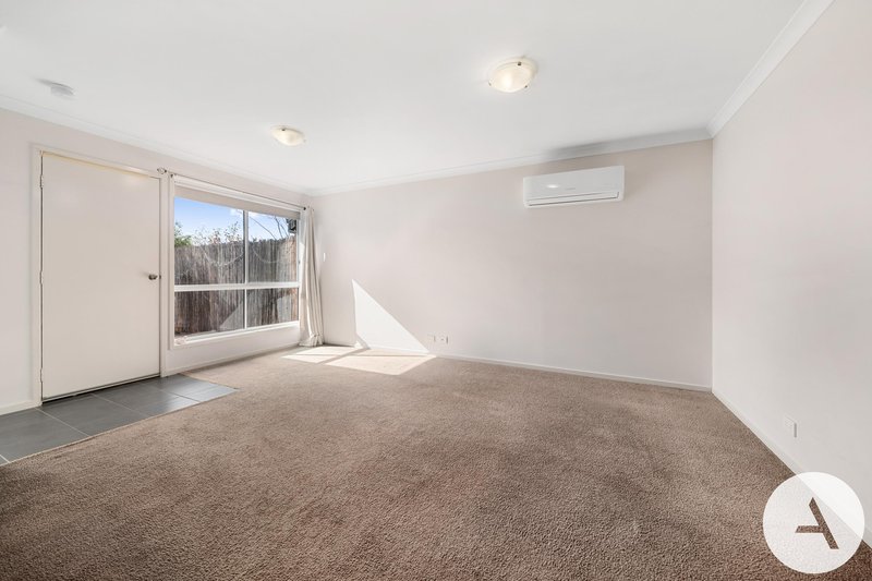 Photo - 71 Burrumarra Avenue, Ngunnawal ACT 2913 - Image 4