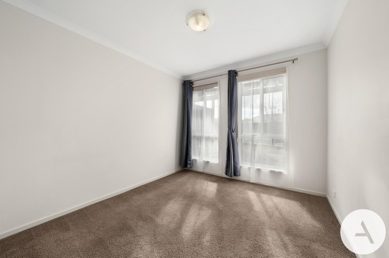 Photo - 71 Burrumarra Avenue, Ngunnawal ACT 2913 - Image 8