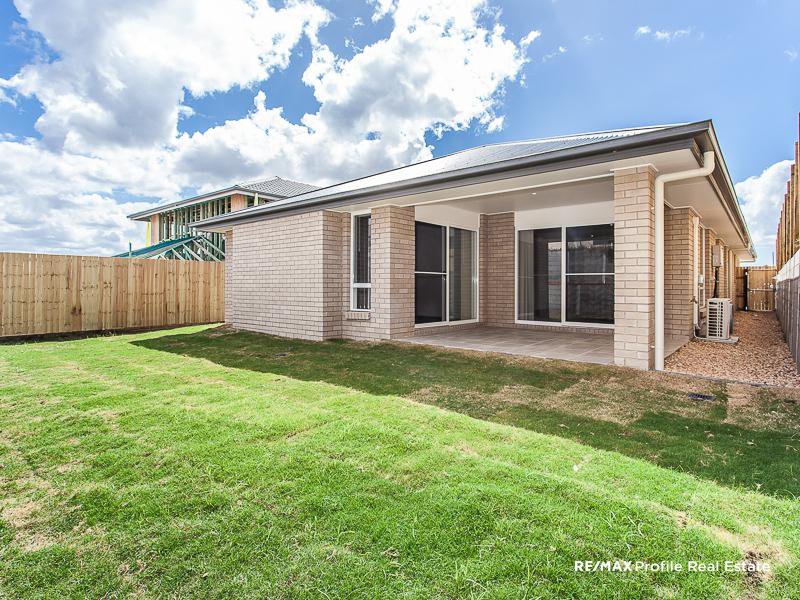 Photo - 71 Canopus Street, Bridgeman Downs QLD 4035 - Image 14