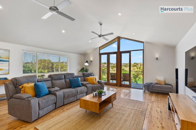 Photo - 71 Capella Drive, Hallett Cove SA 5158 - Image 3