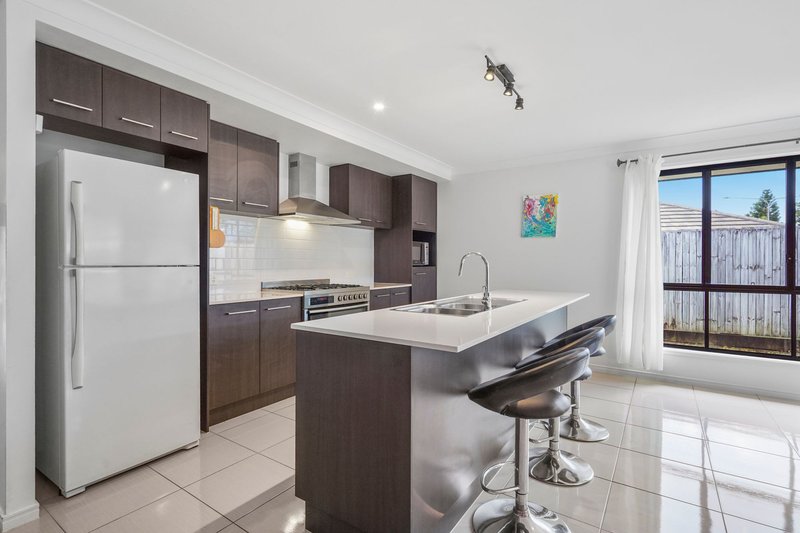 Photo - 71 Carlingford Circuit, Warner QLD 4500 - Image 4