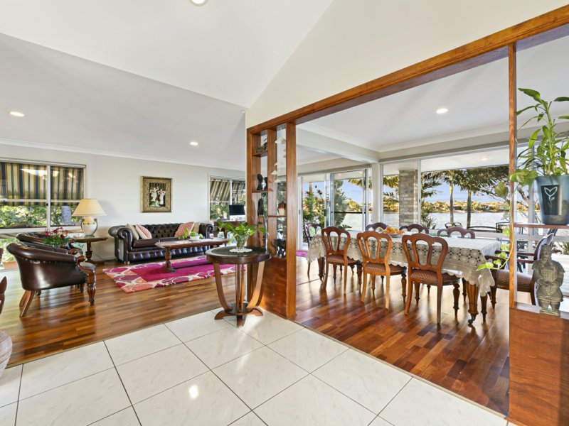 Photo - 71 Cassowary Drive, Burleigh Waters QLD 4220 - Image 13