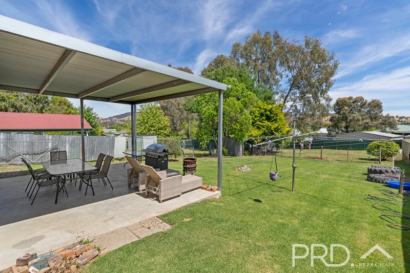 Photo - 71 Clarke Street, Tumut NSW 2720 - Image 3