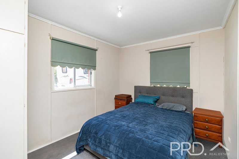 Photo - 71 Clarke Street, Tumut NSW 2720 - Image 8