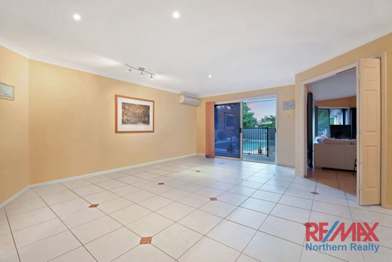 Photo - 71 Constellation Crescent, Bridgeman Downs QLD 4035 - Image 8