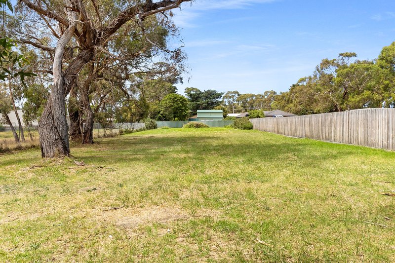 Photo - 71 Creswell Street, Crib Point VIC 3919 - Image 3