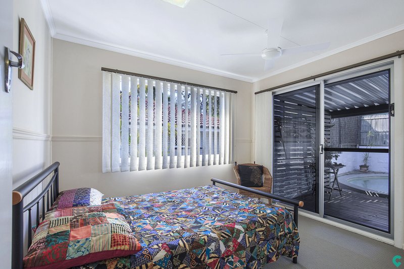 Photo - 71 Cutbush Rd , Everton Park QLD 4053 - Image 17