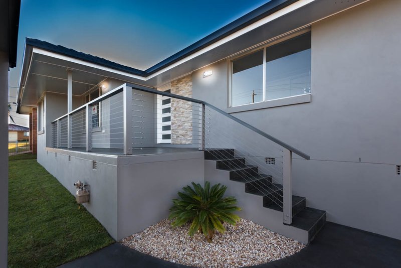 Photo - 71 Debra Street, Centenary Heights QLD 4350 - Image 2