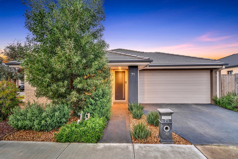 71 Docker Circuit, Mickleham VIC 3064