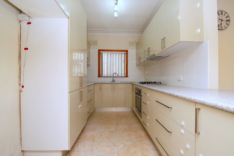 Photo - 71 Dutton Street, Bankstown NSW 2200 - Image 3