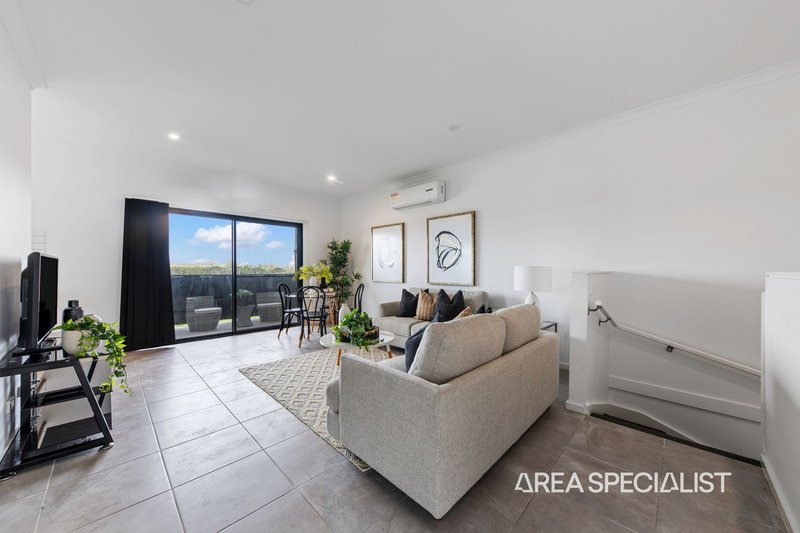 Photo - 7/1 Eades Street, Officer VIC 3809 - Image 12