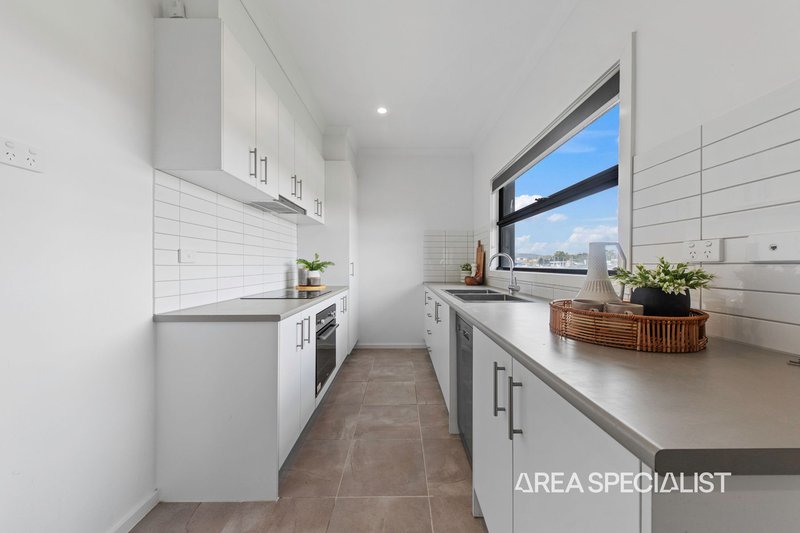 Photo - 7/1 Eades Street, Officer VIC 3809 - Image 13