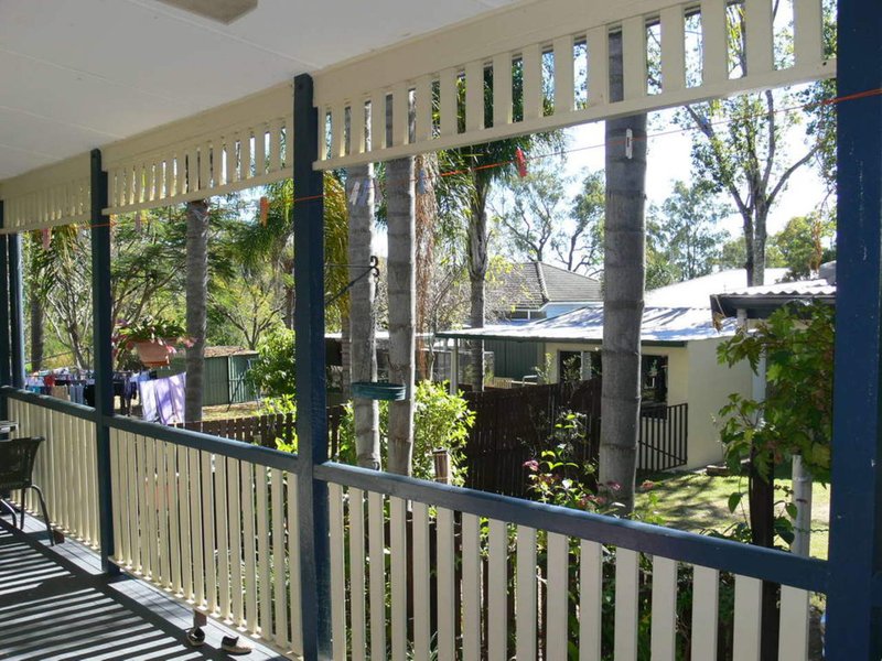 Photo - 71 East Street, Esk QLD 4312 - Image 2