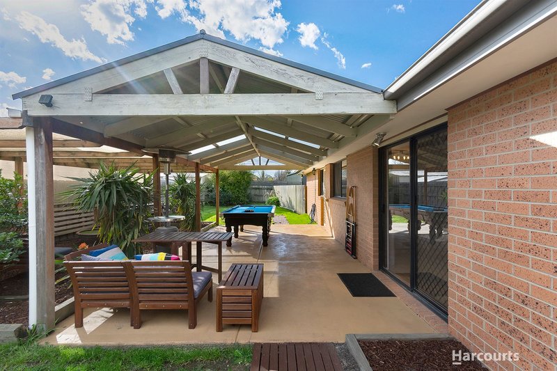 Photo - 71 Ebony Drive, Pakenham VIC 3810 - Image 6