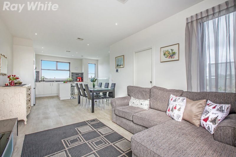 Photo - 7/1 Erskine Avenue, Reservoir VIC 3073 - Image 3