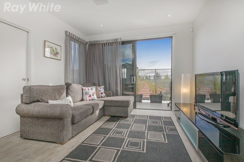 Photo - 7/1 Erskine Avenue, Reservoir VIC 3073 - Image 4