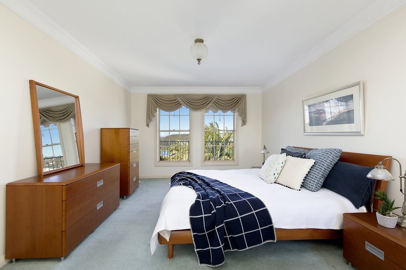 Photo - 71 Fairlight Street, Fairlight NSW 2094 - Image 11