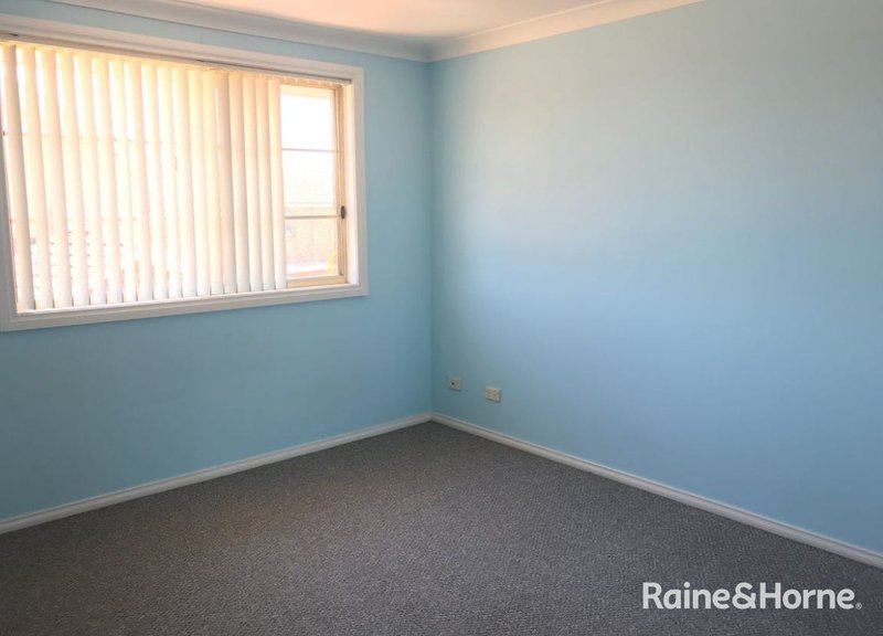 Photo - 7/1 Fields Road, Macquarie Fields NSW 2564 - Image 6