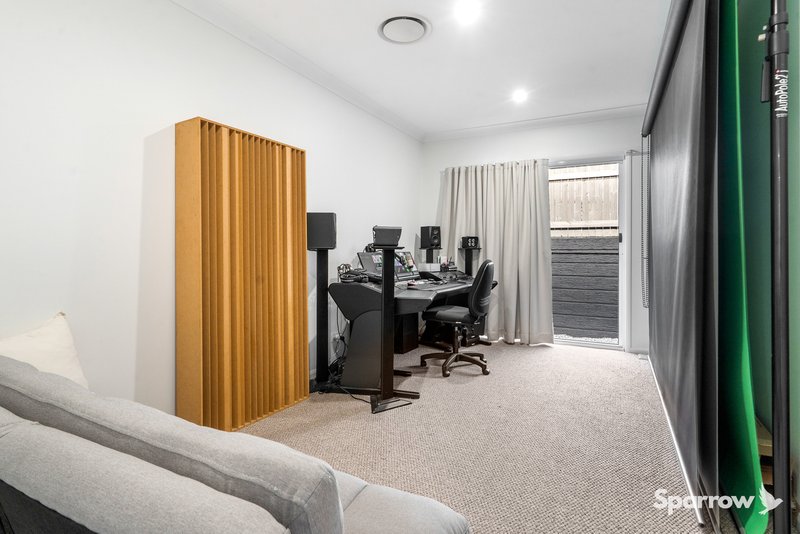 Photo - 71 Fig Tree Circuit, Bahrs Scrub QLD 4207 - Image 21