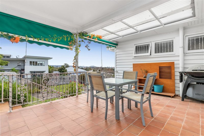 Photo - 71 Fingal Street, Tarragindi QLD 4121 - Image 9