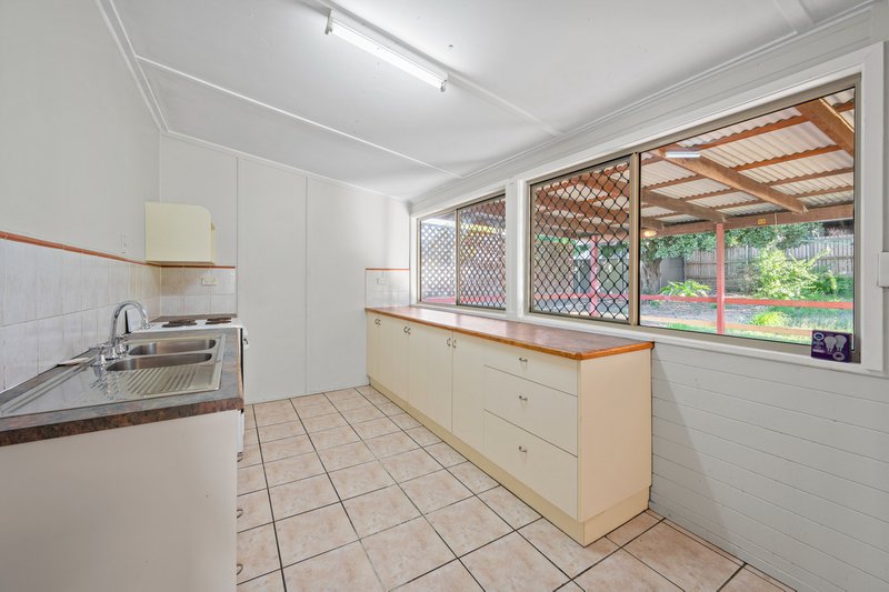 Photo - 71 Flinders Parade, Gladstone Central QLD 4680 - Image 20