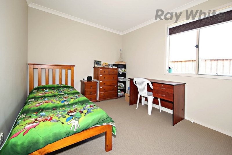 Photo - 71 Fongeo Drive, Point Cook VIC 3030 - Image 8