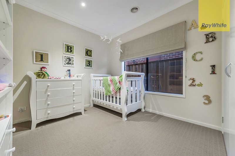 Photo - 71 Gateshead Street, Craigieburn VIC 3064 - Image 10