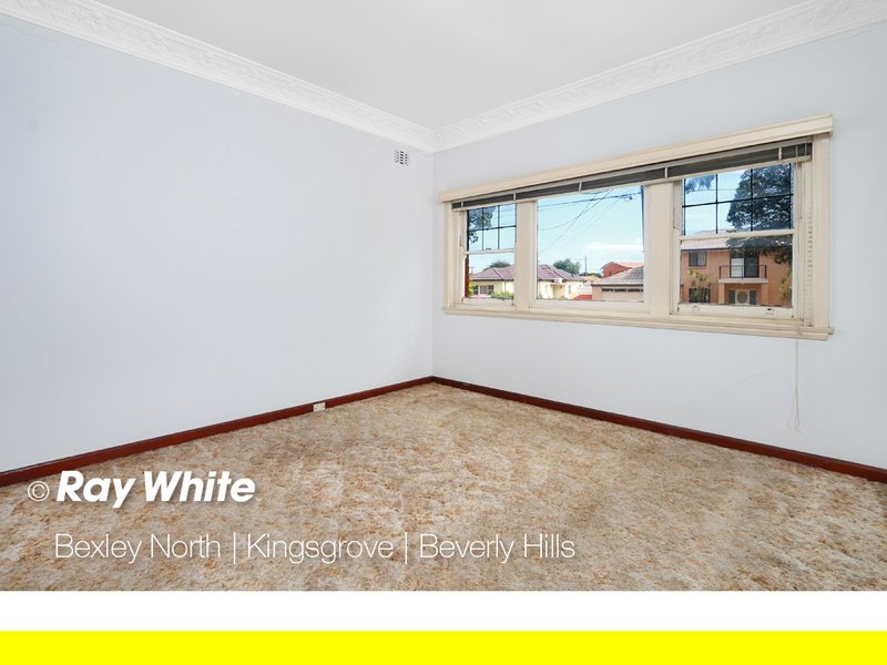 Photo - 71 Glenwall Street, Kingsgrove NSW 2208 - Image 4