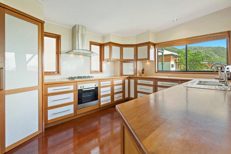 Photo - 71 Gloucester Avenue, Hideaway Bay QLD 4800 - Image 14