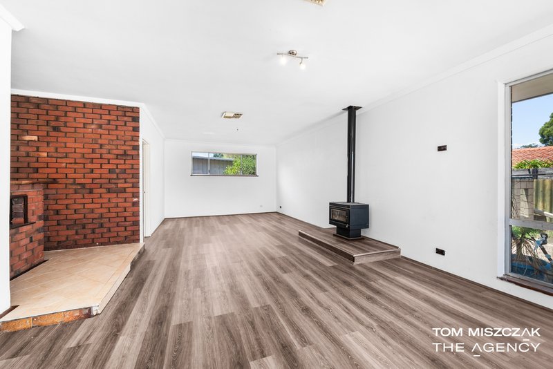 Photo - 71 Glyndebourne Avenue, Thornlie WA 6108 - Image 7