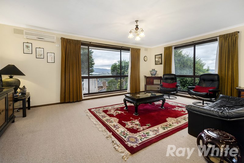 Photo - 71 Grandview Road, Wheelers Hill VIC 3150 - Image 3