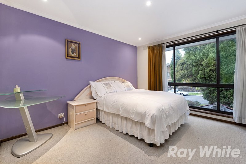 Photo - 71 Grandview Road, Wheelers Hill VIC 3150 - Image 6