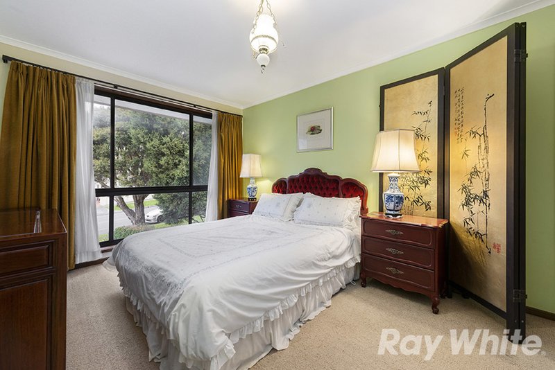 Photo - 71 Grandview Road, Wheelers Hill VIC 3150 - Image 7