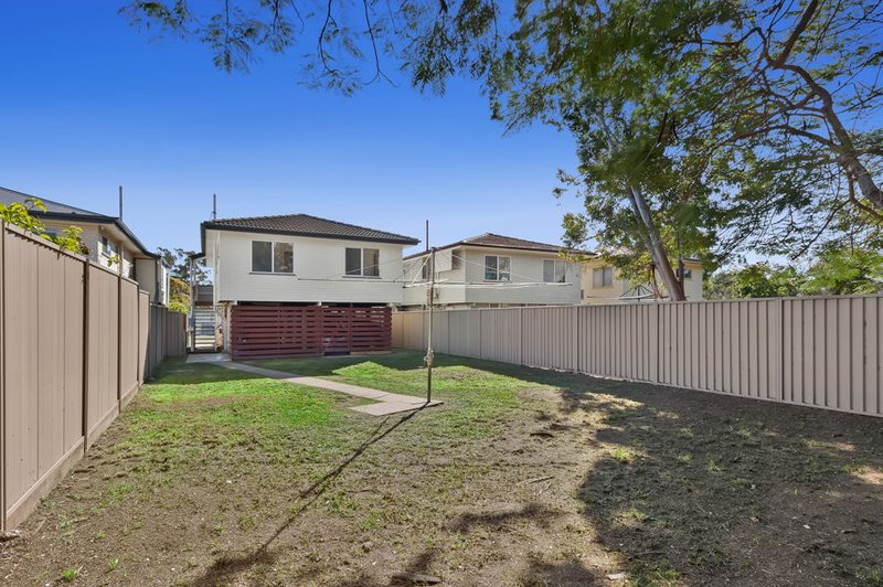 Photo - 71 Gray Street, Carina QLD 4152 - Image 2