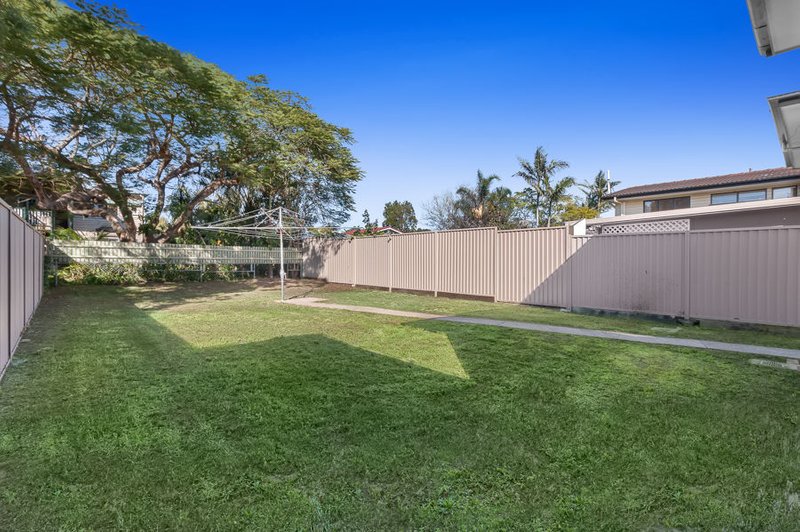 Photo - 71 Gray Street, Carina QLD 4152 - Image 3