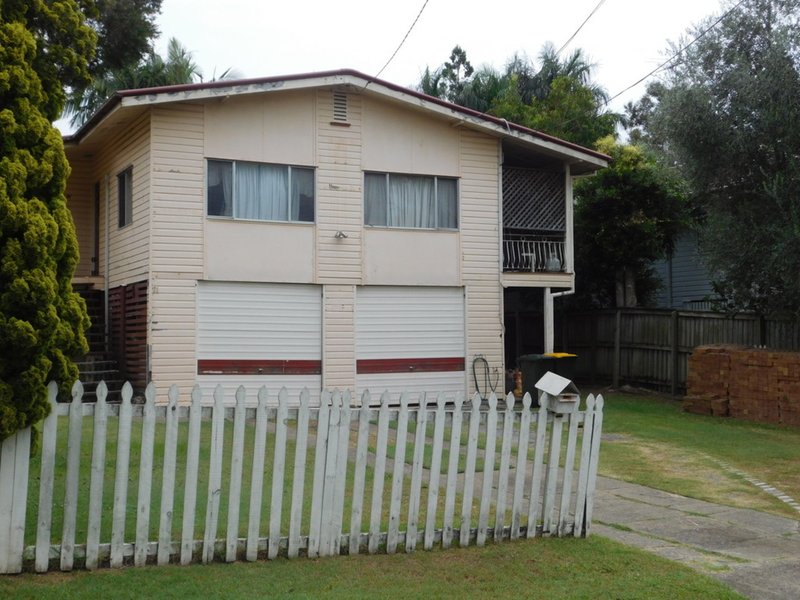 Photo - 71 Greta Street, Manly West QLD 4179 - Image 1