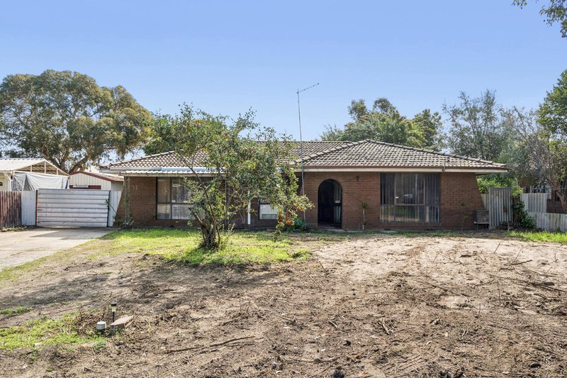 Photo - 71 Gribble Avenue, Armadale WA 6112 - Image 2