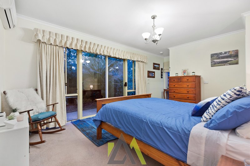 Photo - 71 Gum Nut Drive, Langwarrin VIC 3910 - Image 11